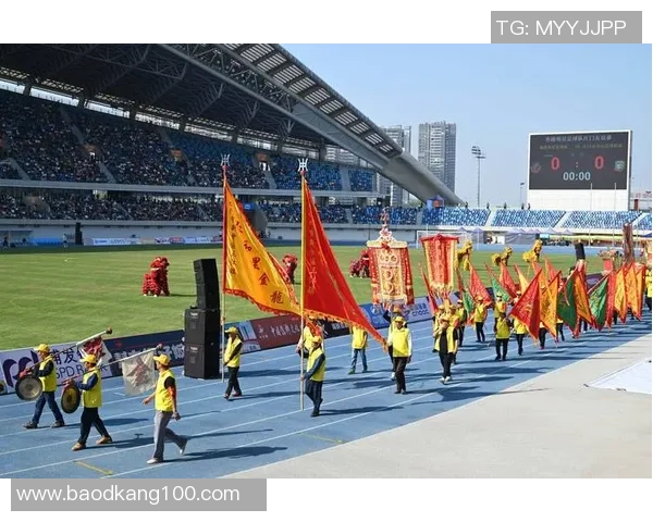 香港足球明星实拍展现运动员风采与激情瞬间的精彩合集